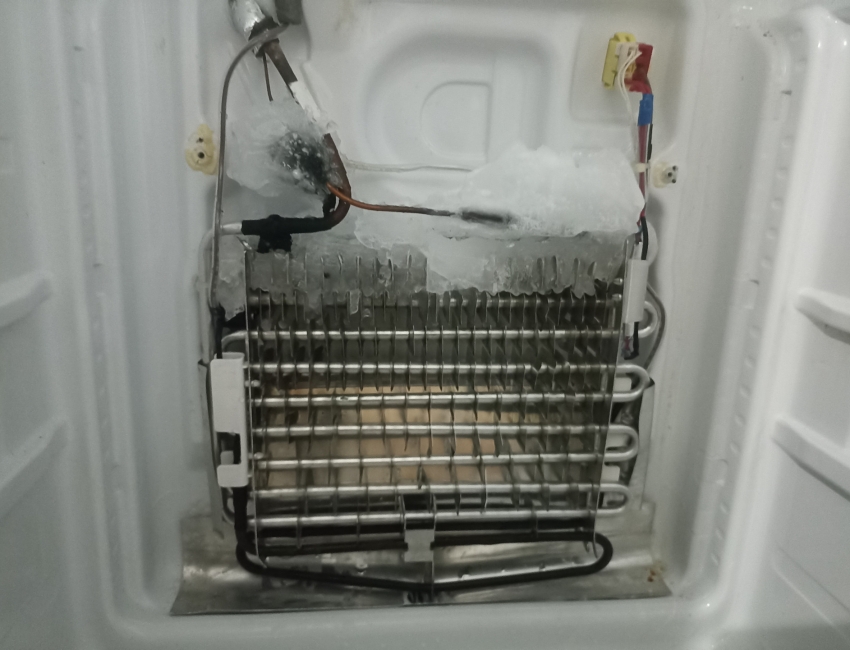 Ремонт та заміна таймера відтайки холодильника